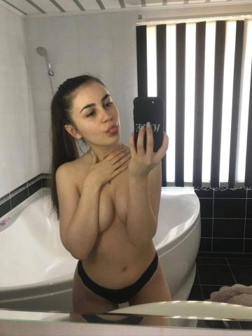Полина